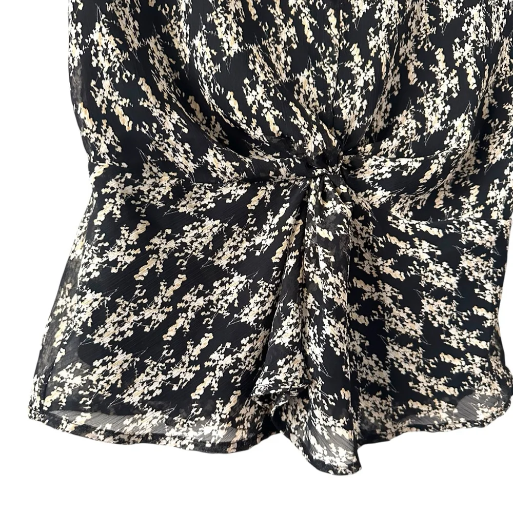 Gilli Black Cream Twist Front Blouse Top | Holiday Party | Size S